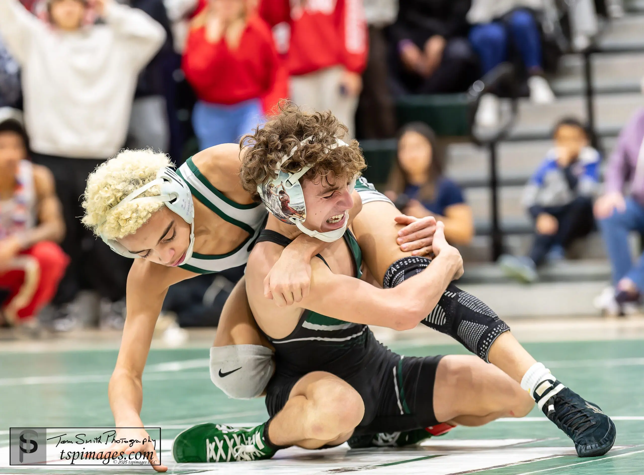 106lb CN Julian Fortunato vs LB Jordan Vieira_ - Shore Sports Insider Photo credit: Tom Smith | tspsportsimages.com - 106lb CN Julian Fortunato vs LB Jordan Vieira_