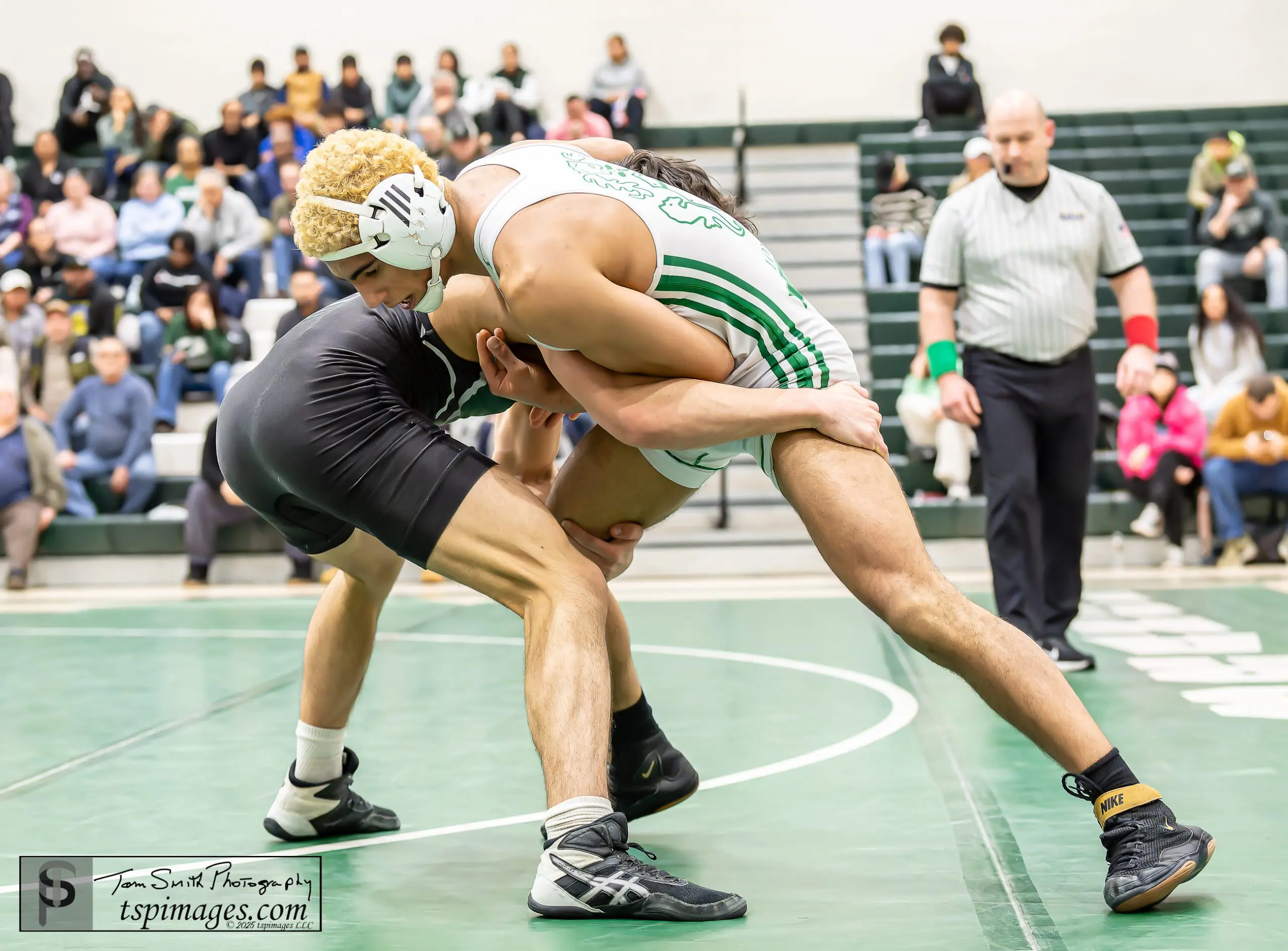 144lb CN Christian Cleary vs LB Pedro De Souza - Shore Sports Insider Photo credit: Tom Smith | tspsportsimages.com - 144lb CN Christian Cleary vs LB Pedro De Souza