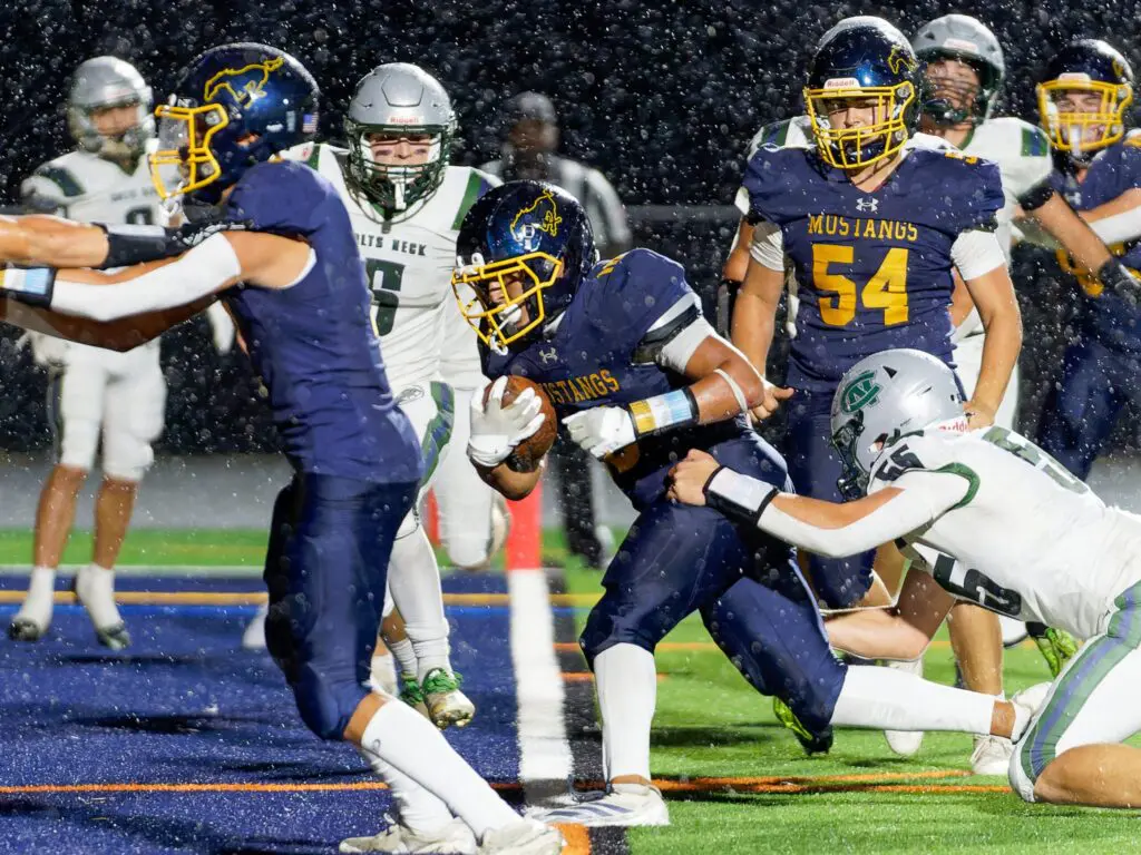 Junior running back Zach Mojares ran for 104 yards and three touchdowns in Marlboro's 34-6 season-opening win over Colts Neck. (Photo credit: Bob Badders | rpbphotography.com)